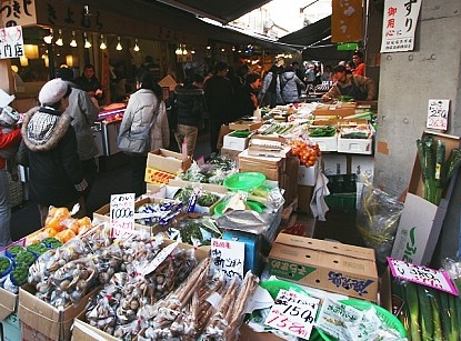 Tokyo’s Governor Decides to Keep Famous Tsukiji Fish Market